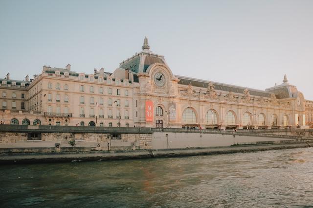 Maximilian Zahn / Unsplash Orsay museum